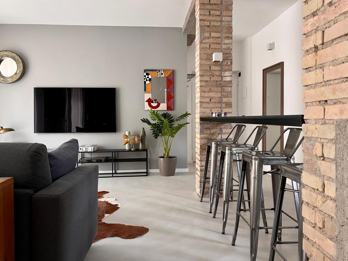 Romeasyoulike - Magenta Loft Lägenhet *